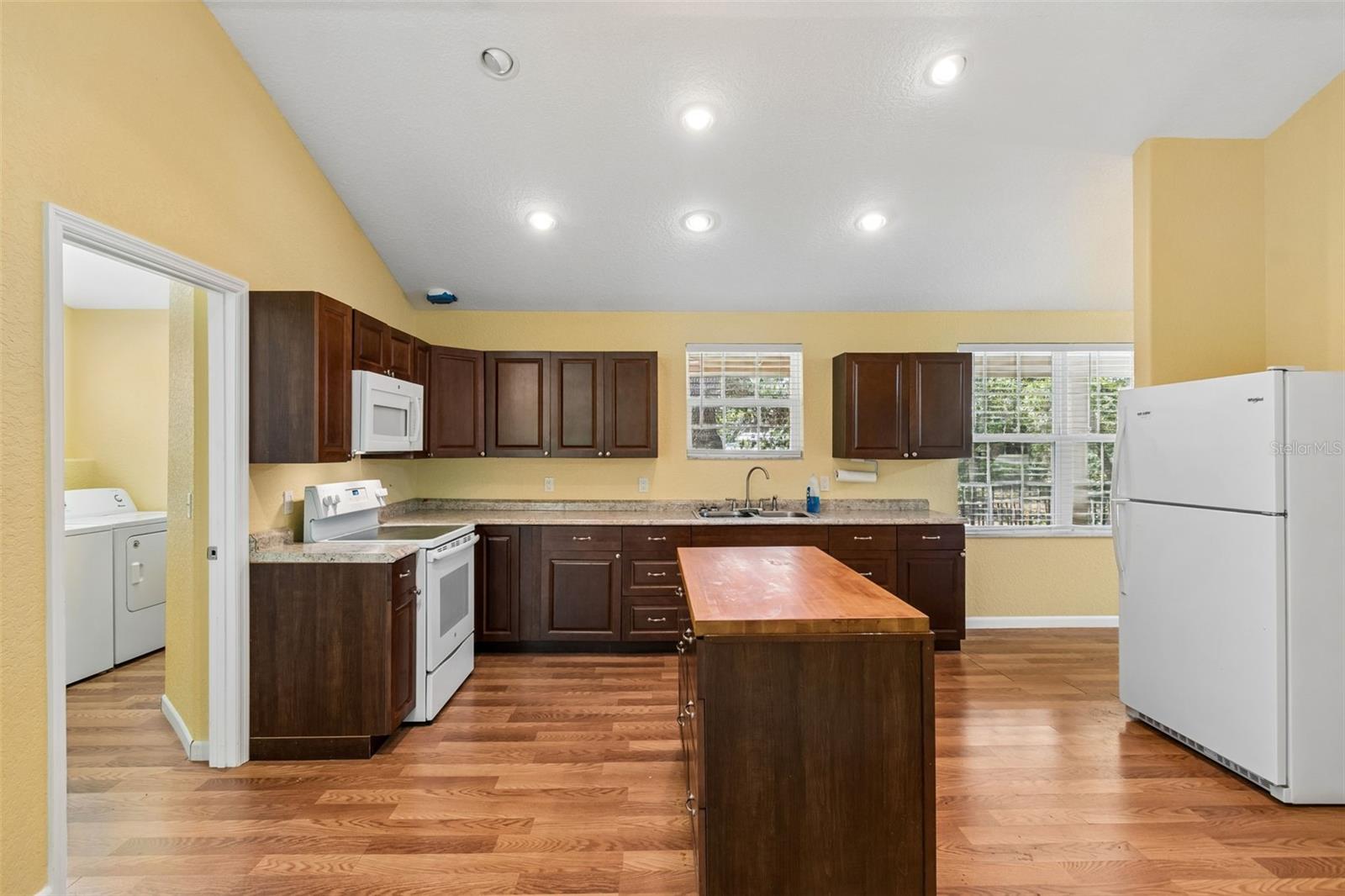 Image 13 of 58 For 11274 Riviera Drive