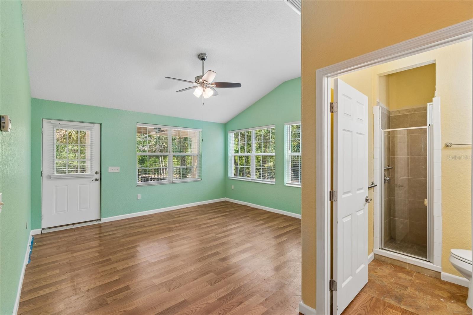 Image 19 of 58 For 11274 Riviera Drive