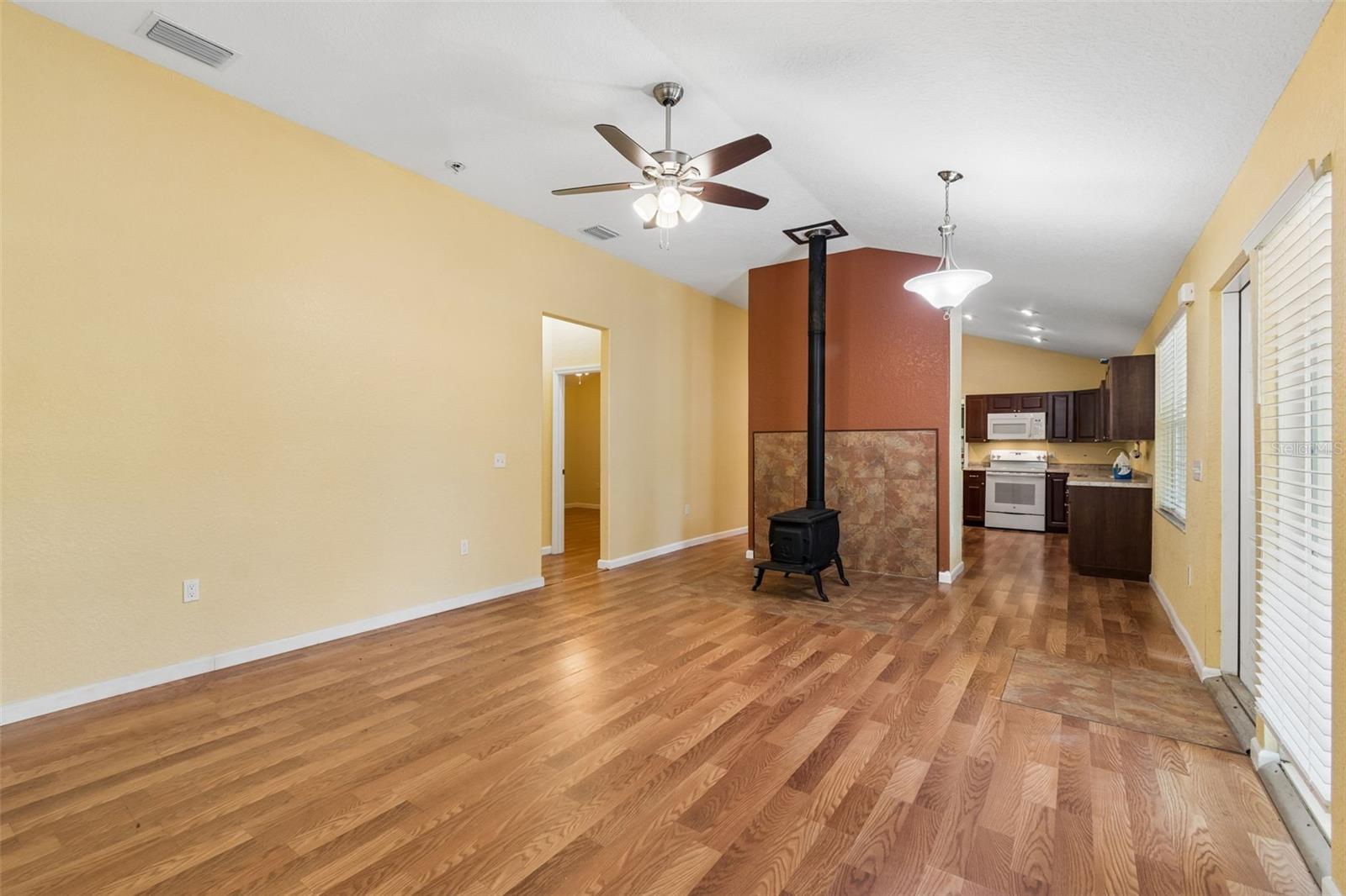 Image 8 of 58 For 11274 Riviera Drive