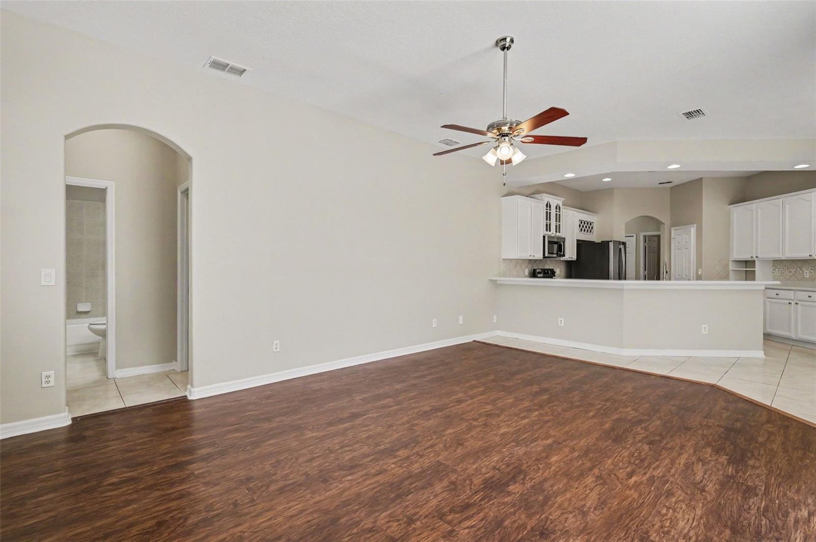Image 10 of 40 For 1756 Crown Hill Boulevard