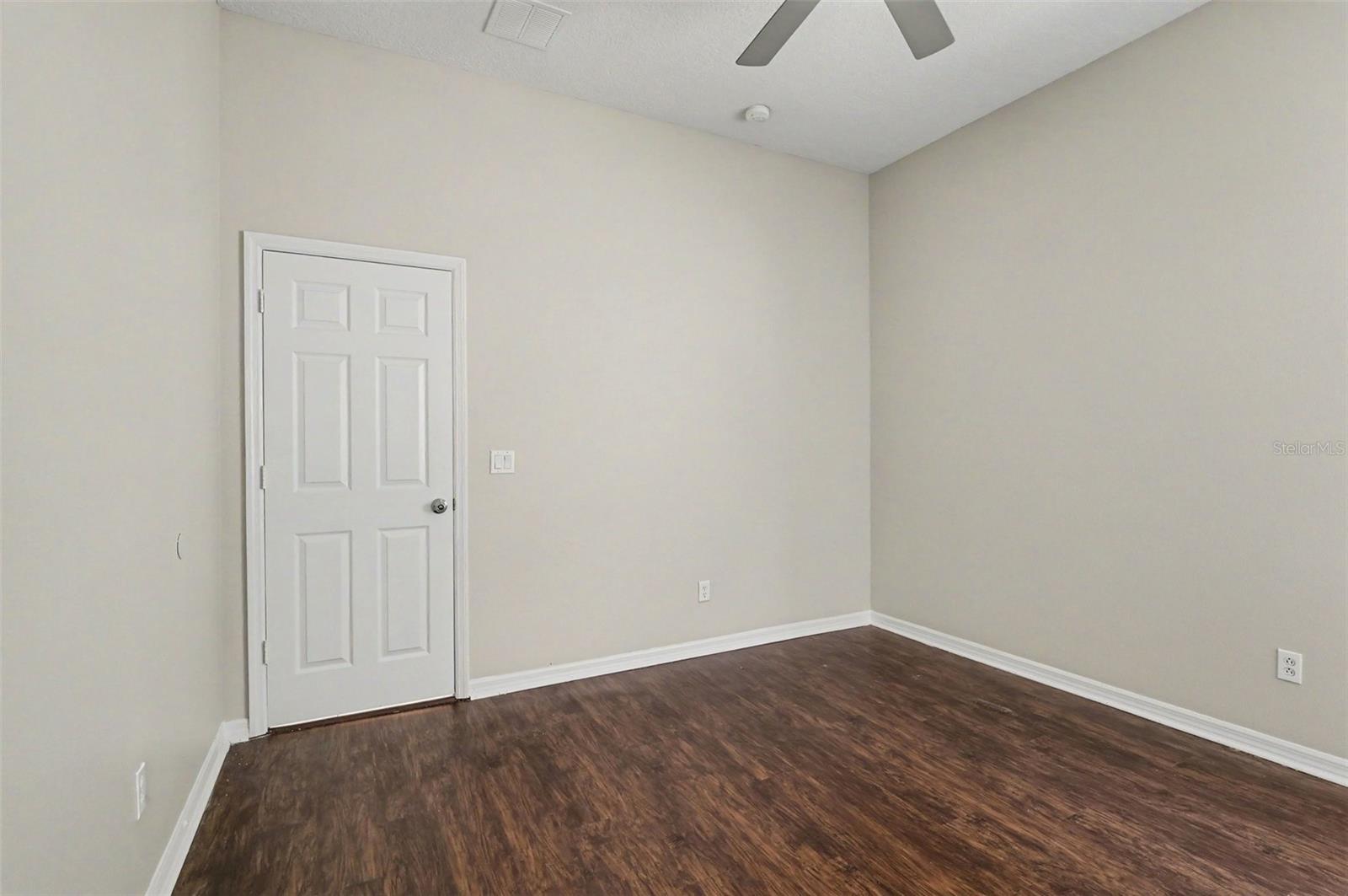 Image 19 of 40 For 1756 Crown Hill Boulevard