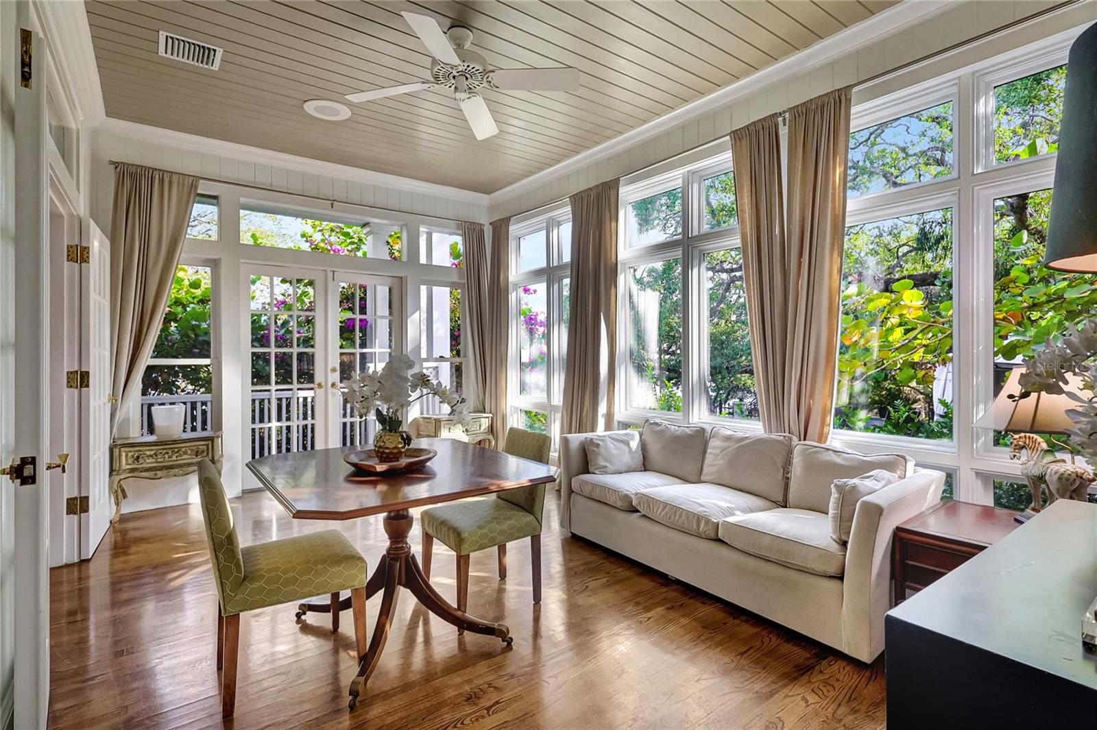 Image 18 of 60 For 6220 Bayshore Boulevard