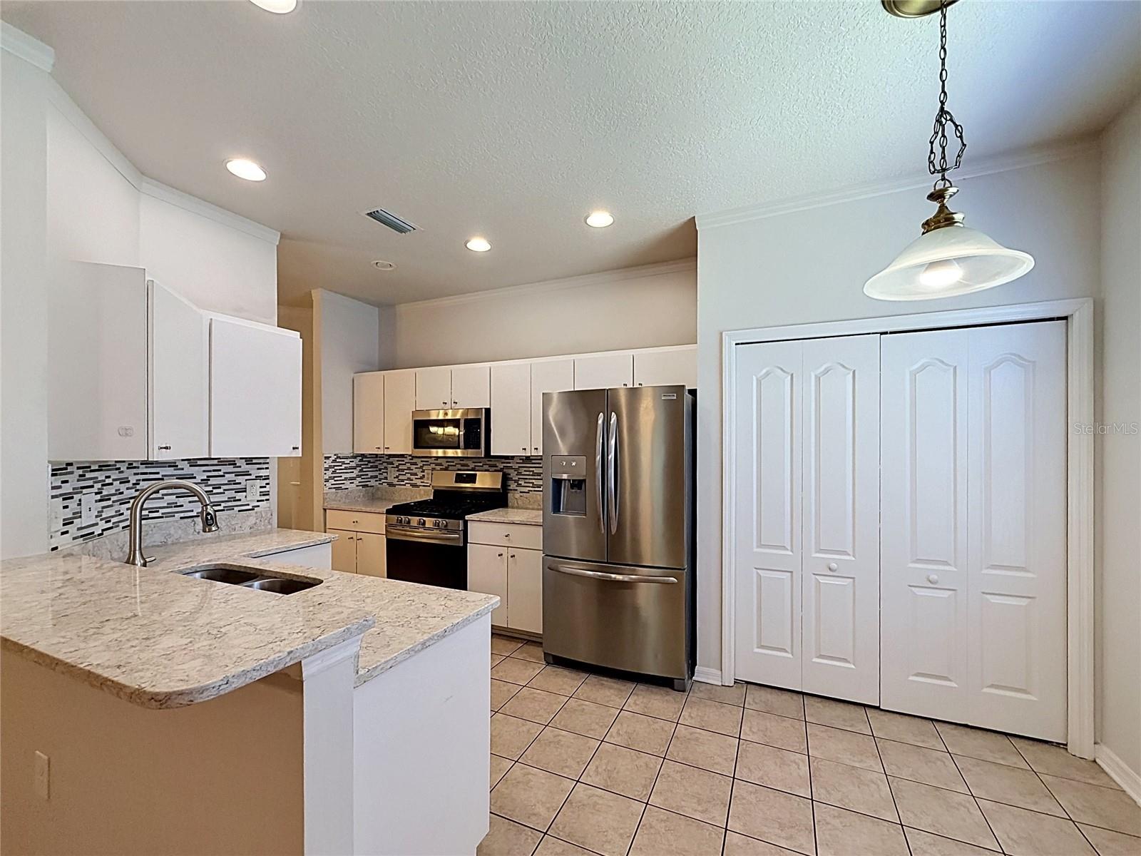 Image 5 of 27 For 6932 Monarch Park Drive