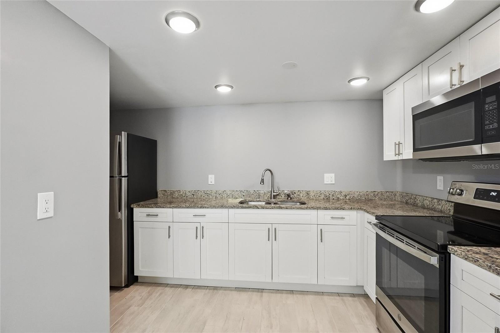 Image 6 of 22 For 7614 Nacido Court 7614