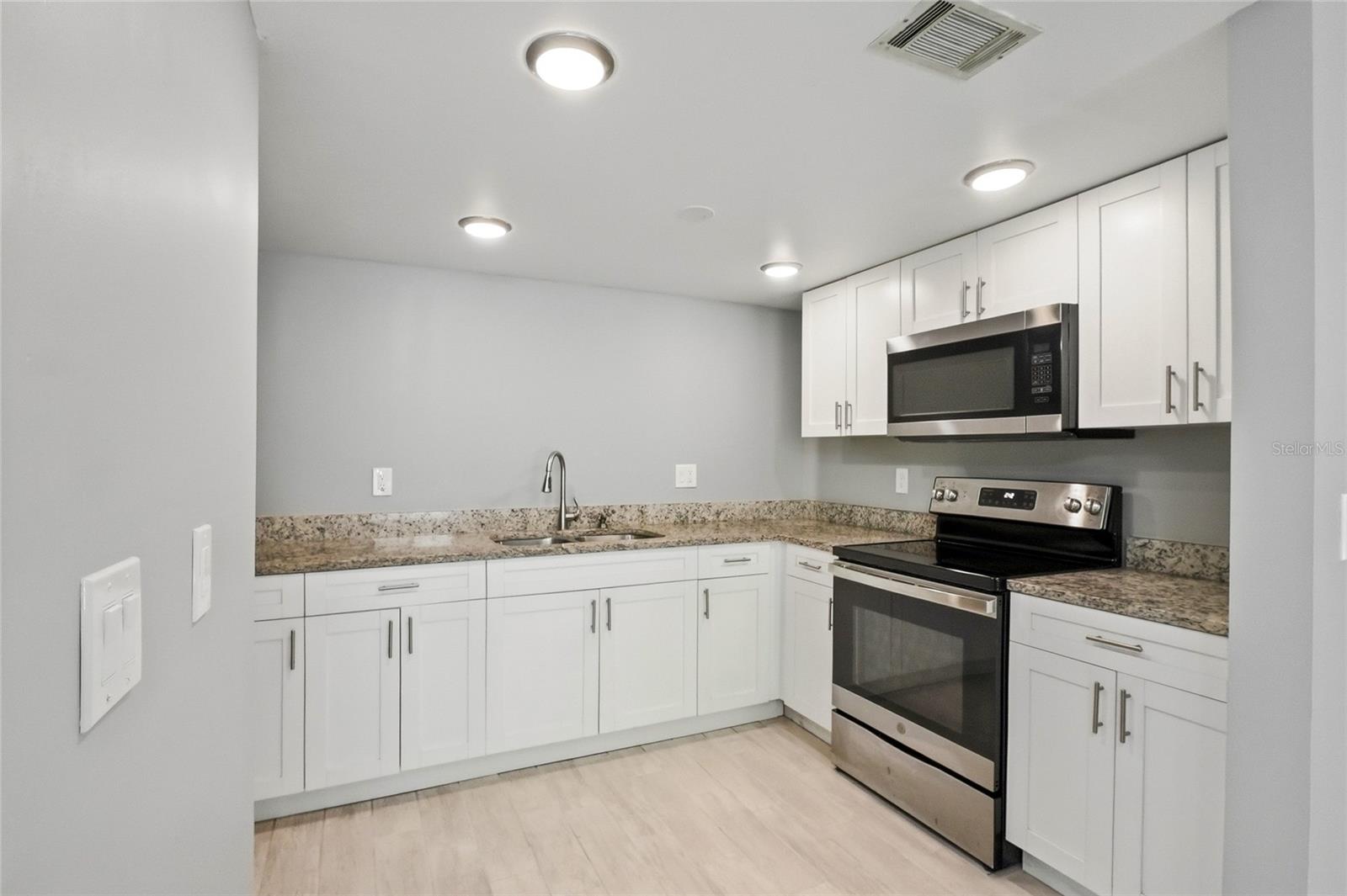 Image 7 of 22 For 7614 Nacido Court 7614