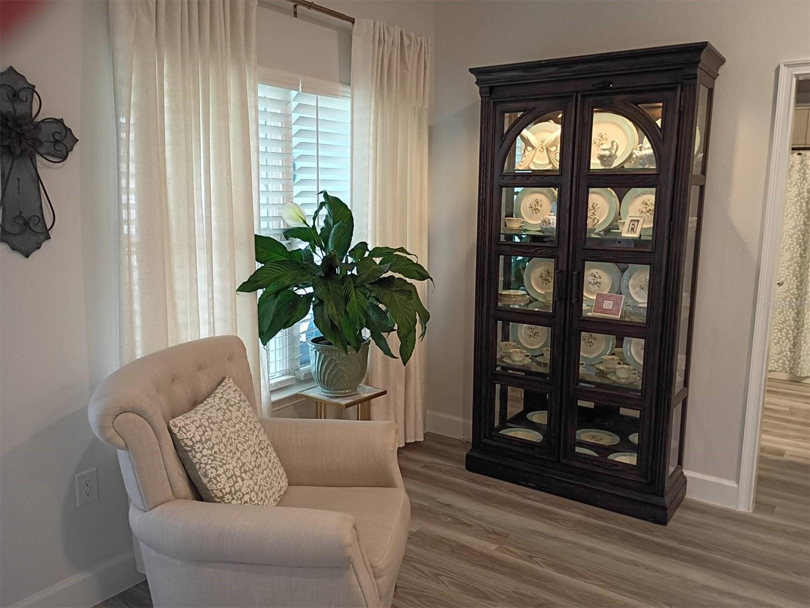 Image 31 of 50 For 203 Silver Palm Drive
