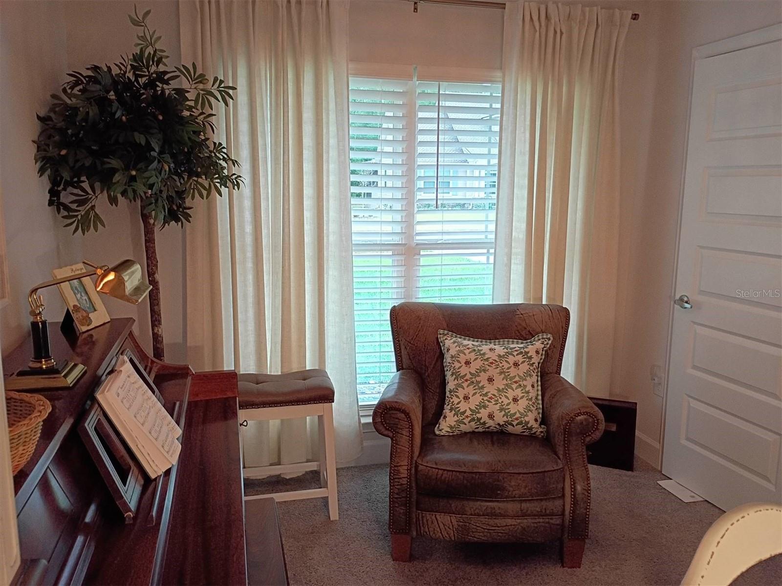 Image 47 of 50 For 203 Silver Palm Drive