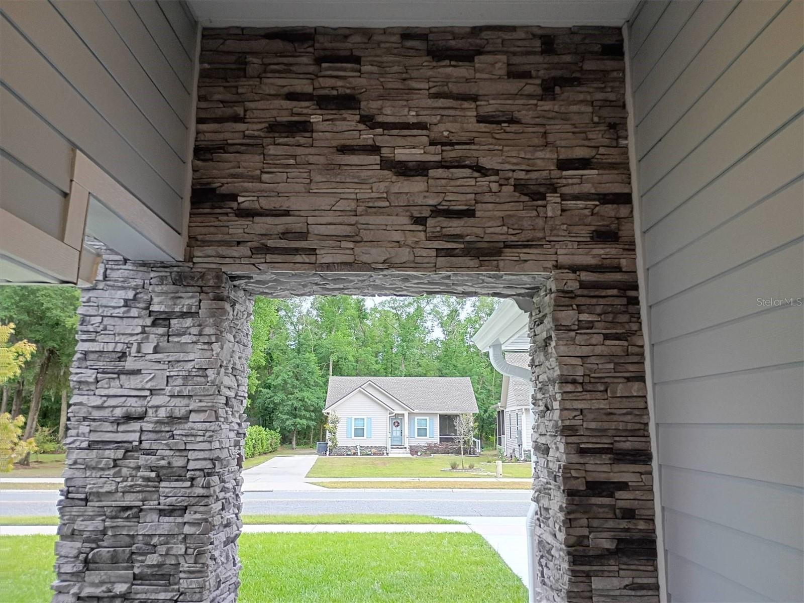 Image 7 of 50 For 203 Silver Palm Drive