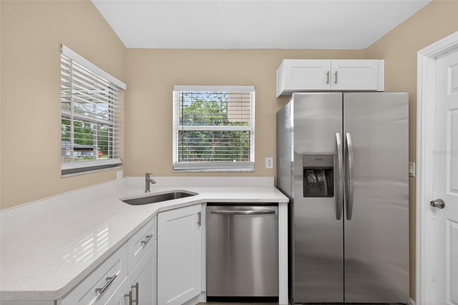 Image 11 of 40 For 799 Wycliffe Lane