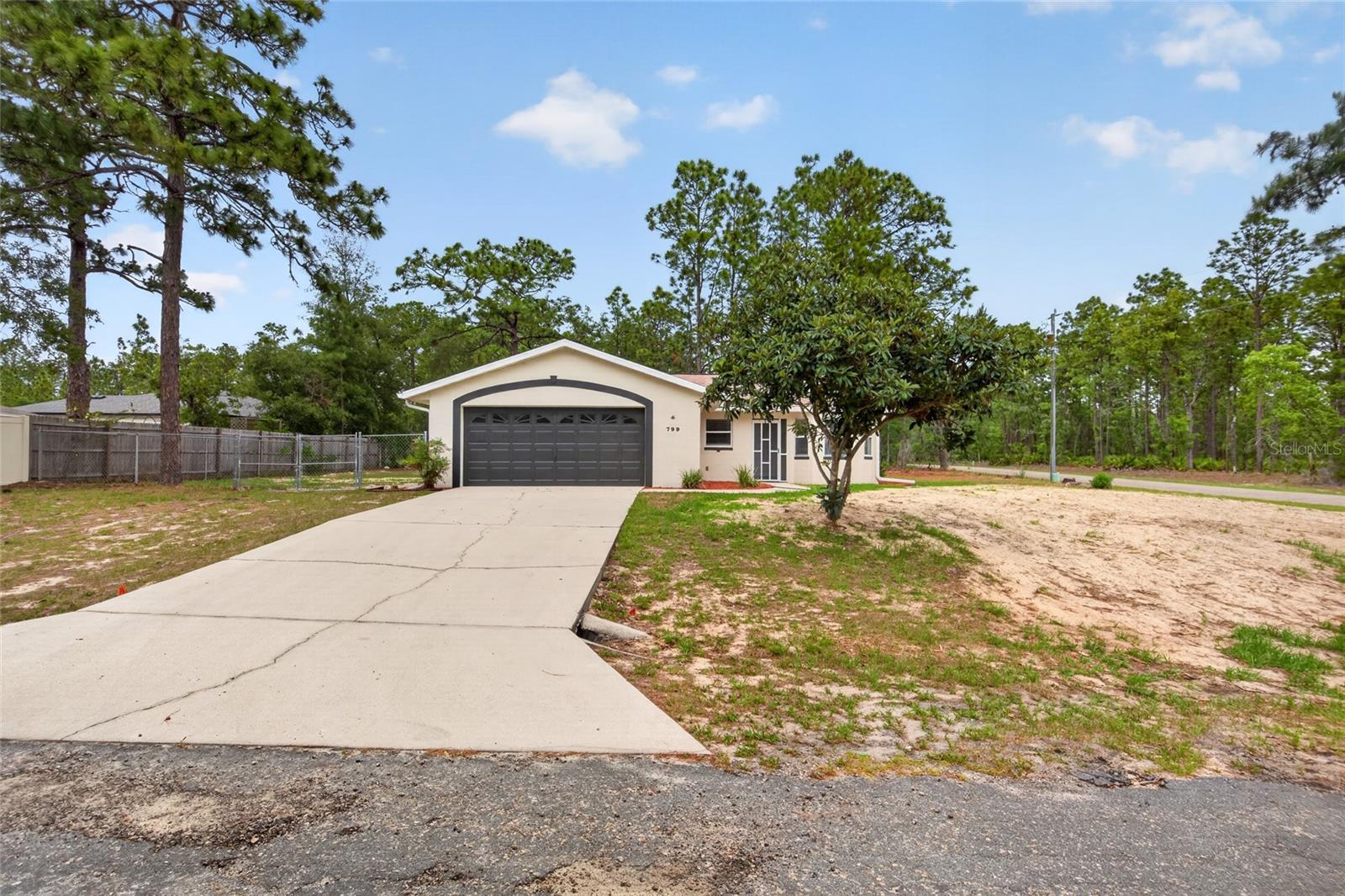 Image 2 of 40 For 799 Wycliffe Lane
