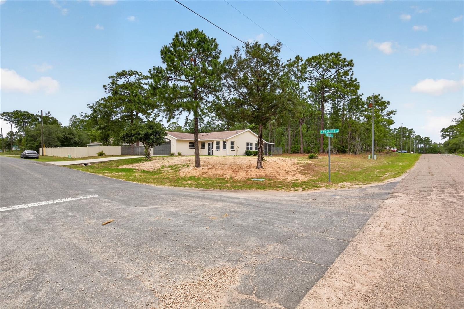 Image 3 of 40 For 799 Wycliffe Lane