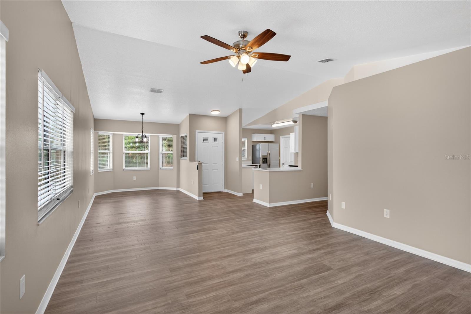 Image 7 of 40 For 799 Wycliffe Lane