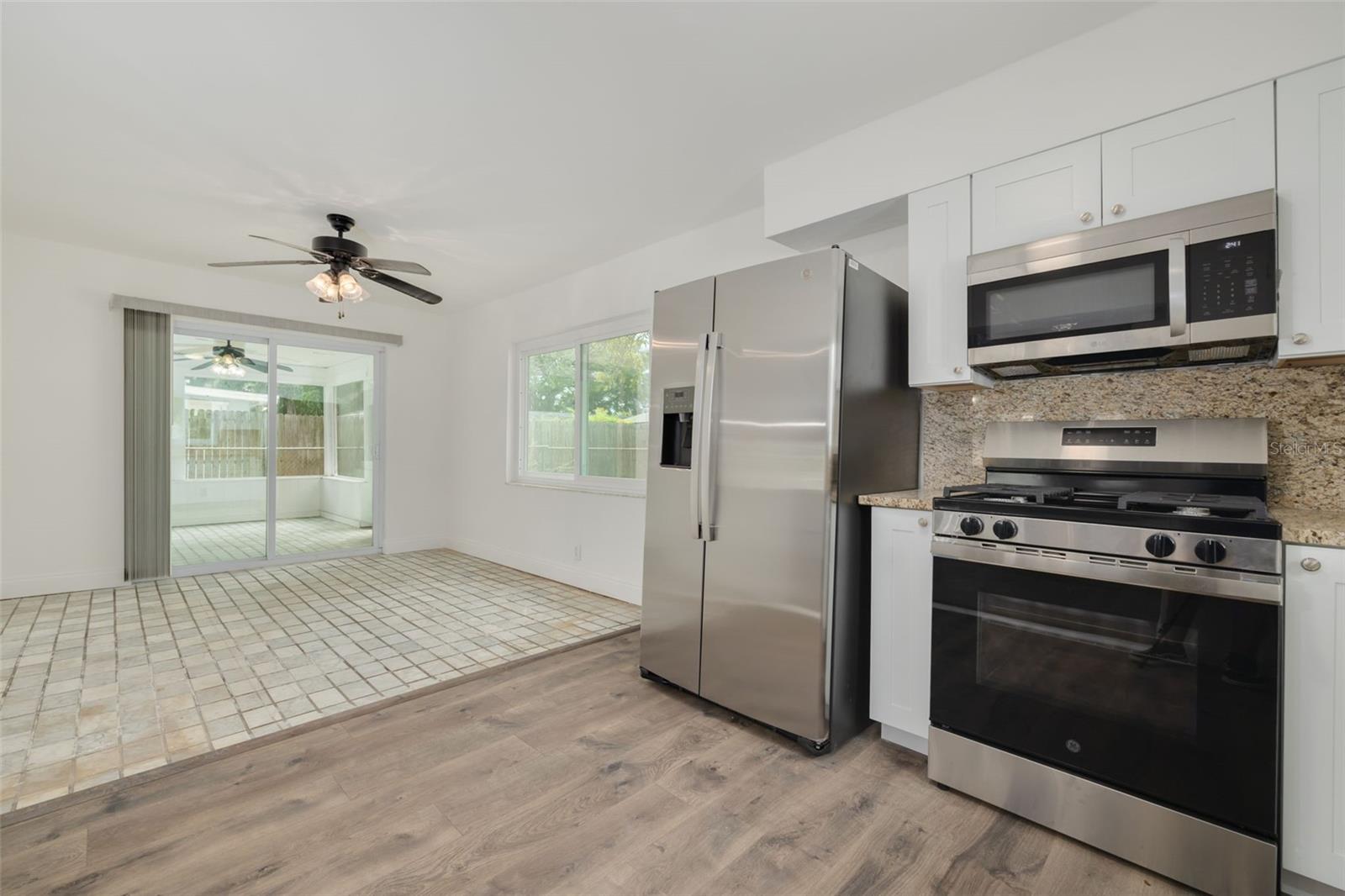Image 11 of 27 For 2120 23rd Street Sw