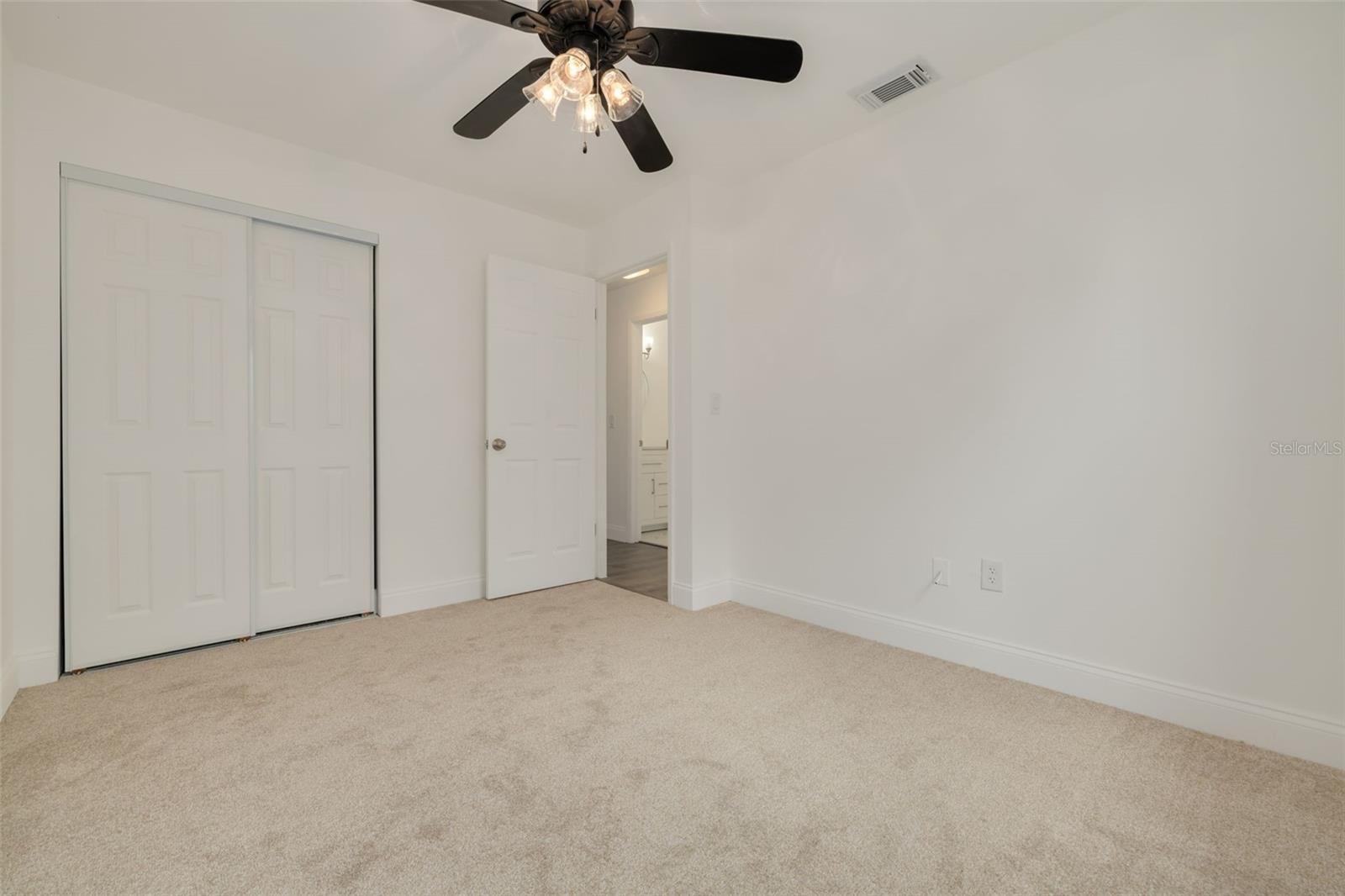 Image 17 of 27 For 2120 23rd Street Sw
