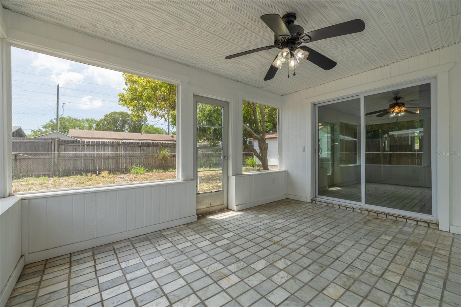 Image 23 of 27 For 2120 23rd Street Sw
