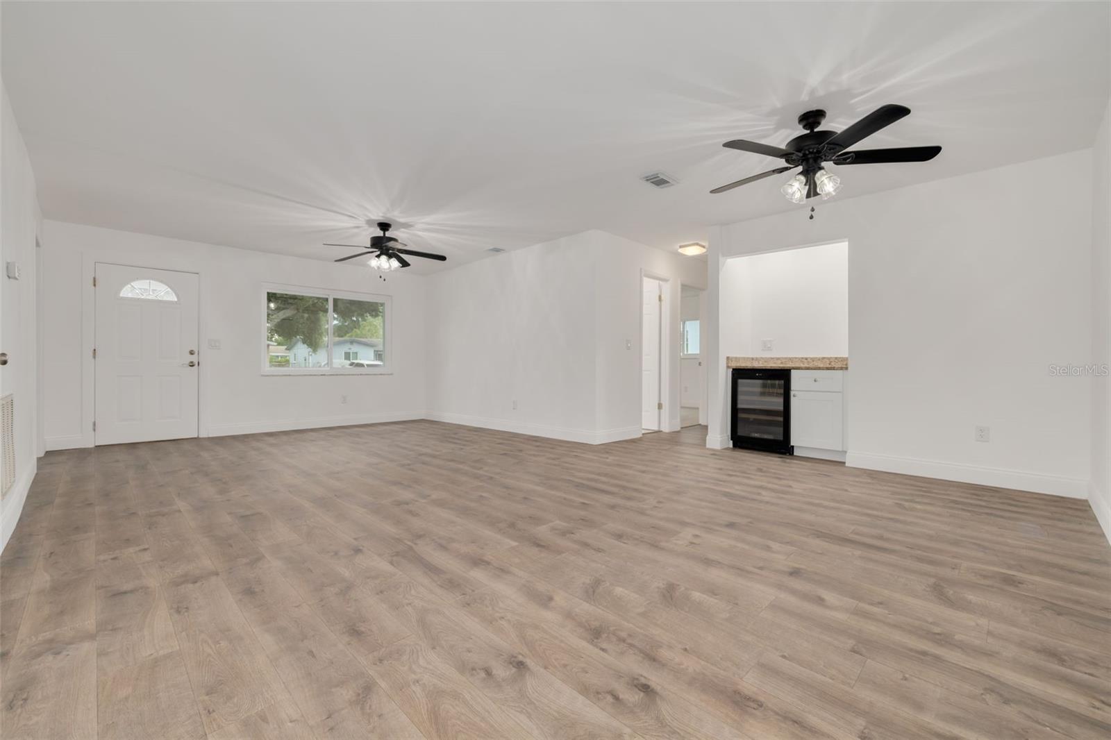 Image 3 of 27 For 2120 23rd Street Sw