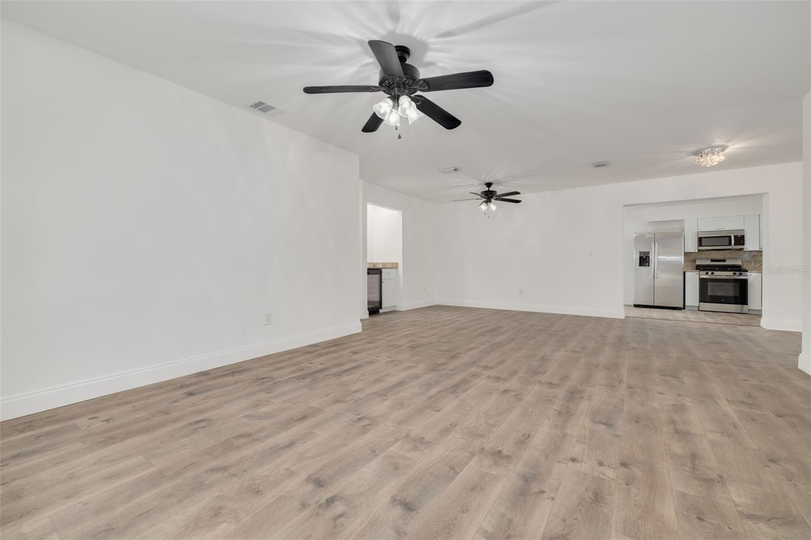 Image 4 of 27 For 2120 23rd Street Sw