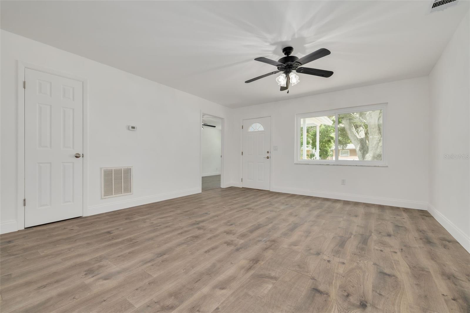 Image 5 of 27 For 2120 23rd Street Sw