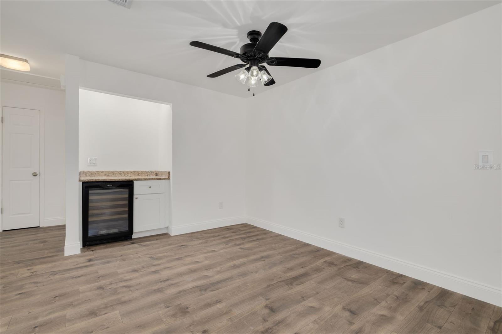 Image 6 of 27 For 2120 23rd Street Sw