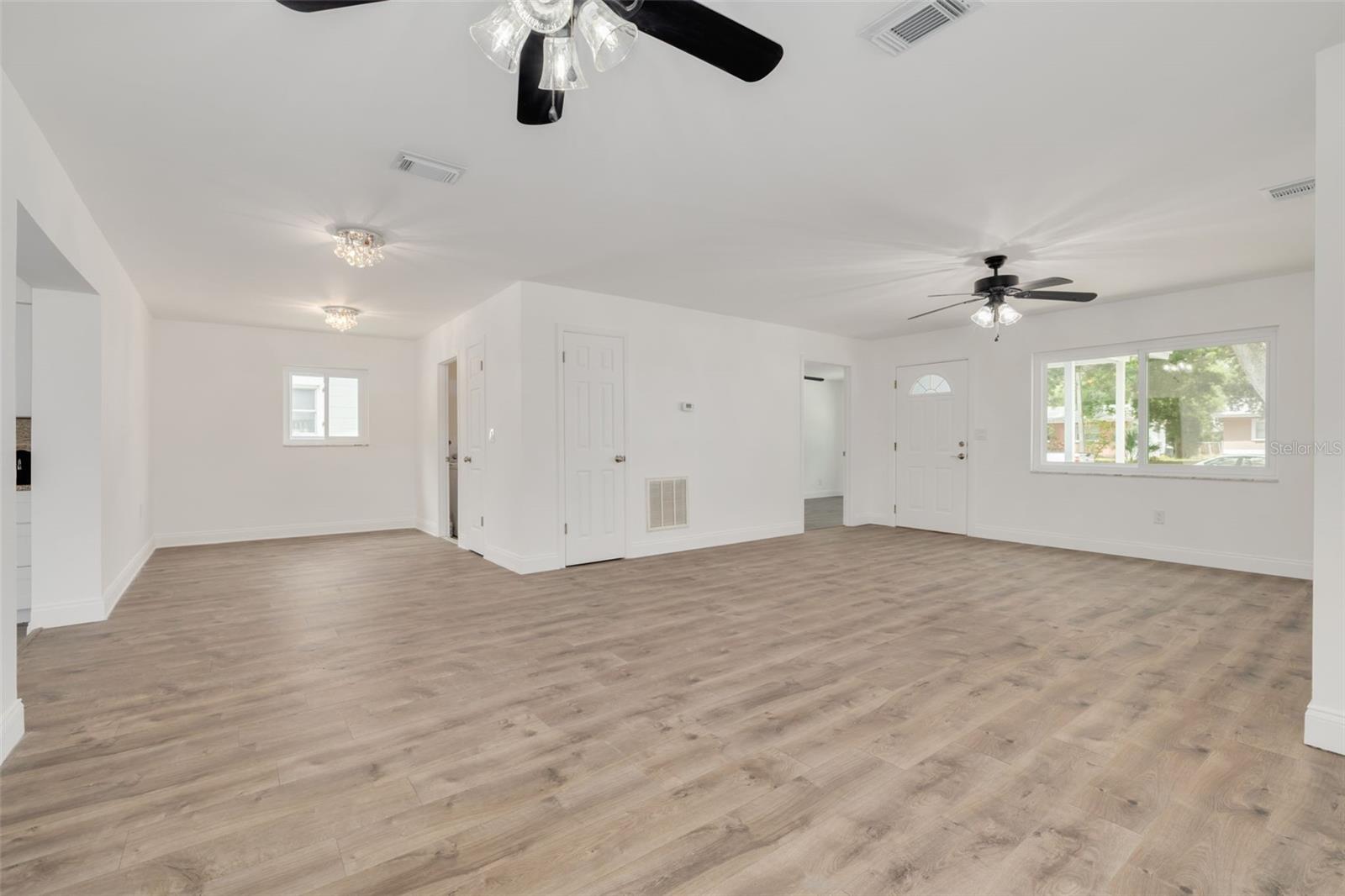 Image 7 of 27 For 2120 23rd Street Sw