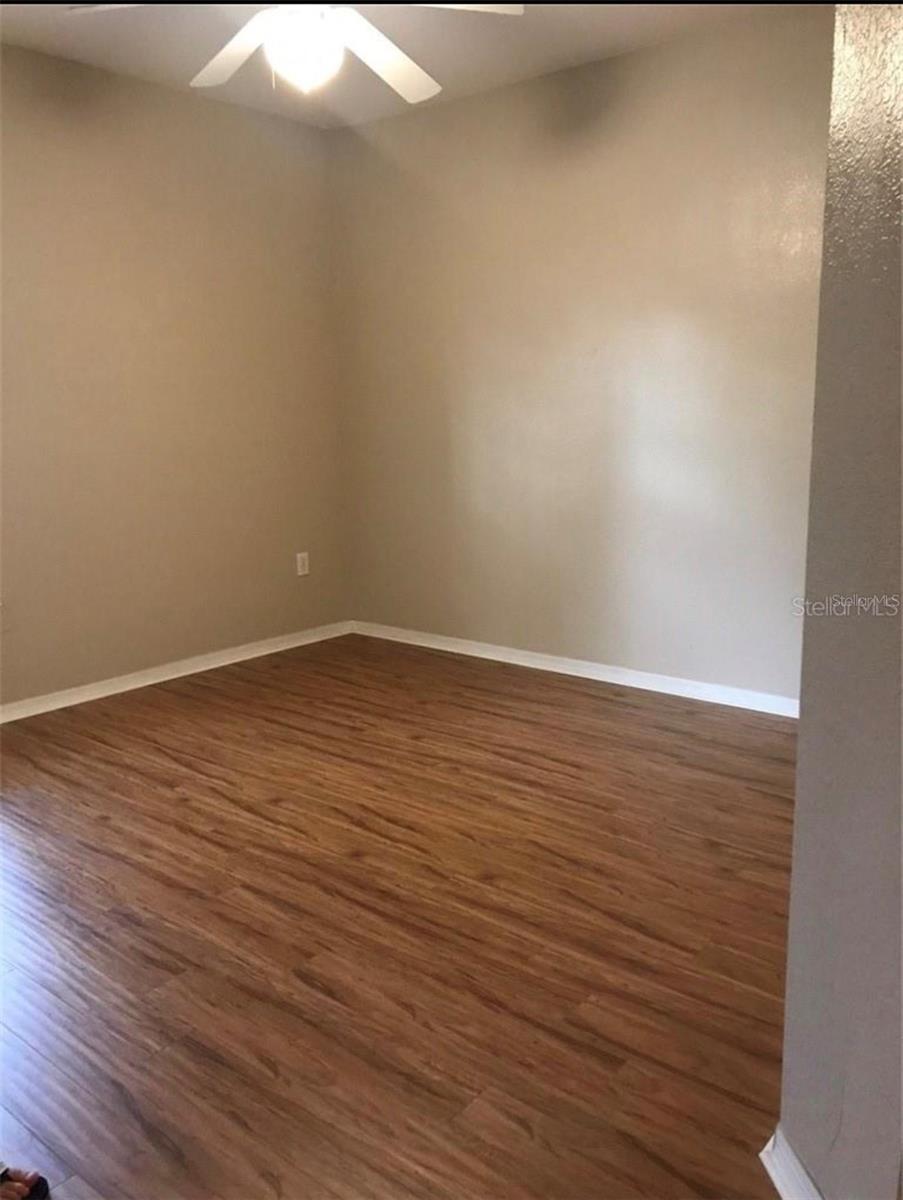 Image 11 of 14 For 10025 Courtney Palms Boulevard 102
