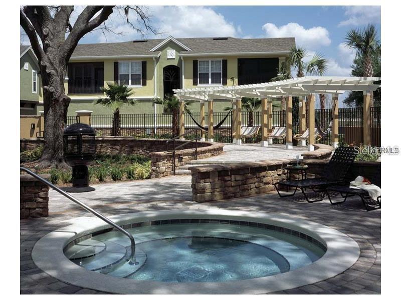 Image 6 of 14 For 10025 Courtney Palms Boulevard 102