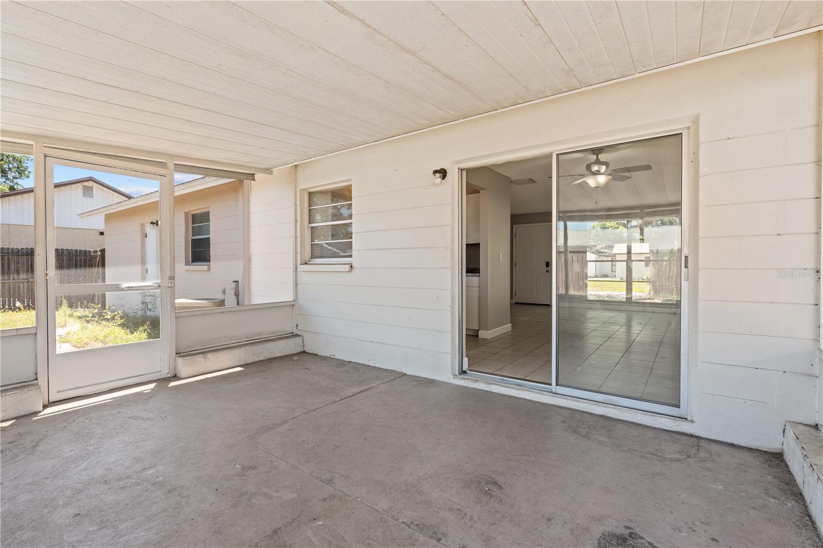 Listing photo id 24 for 7503 Culver Lane