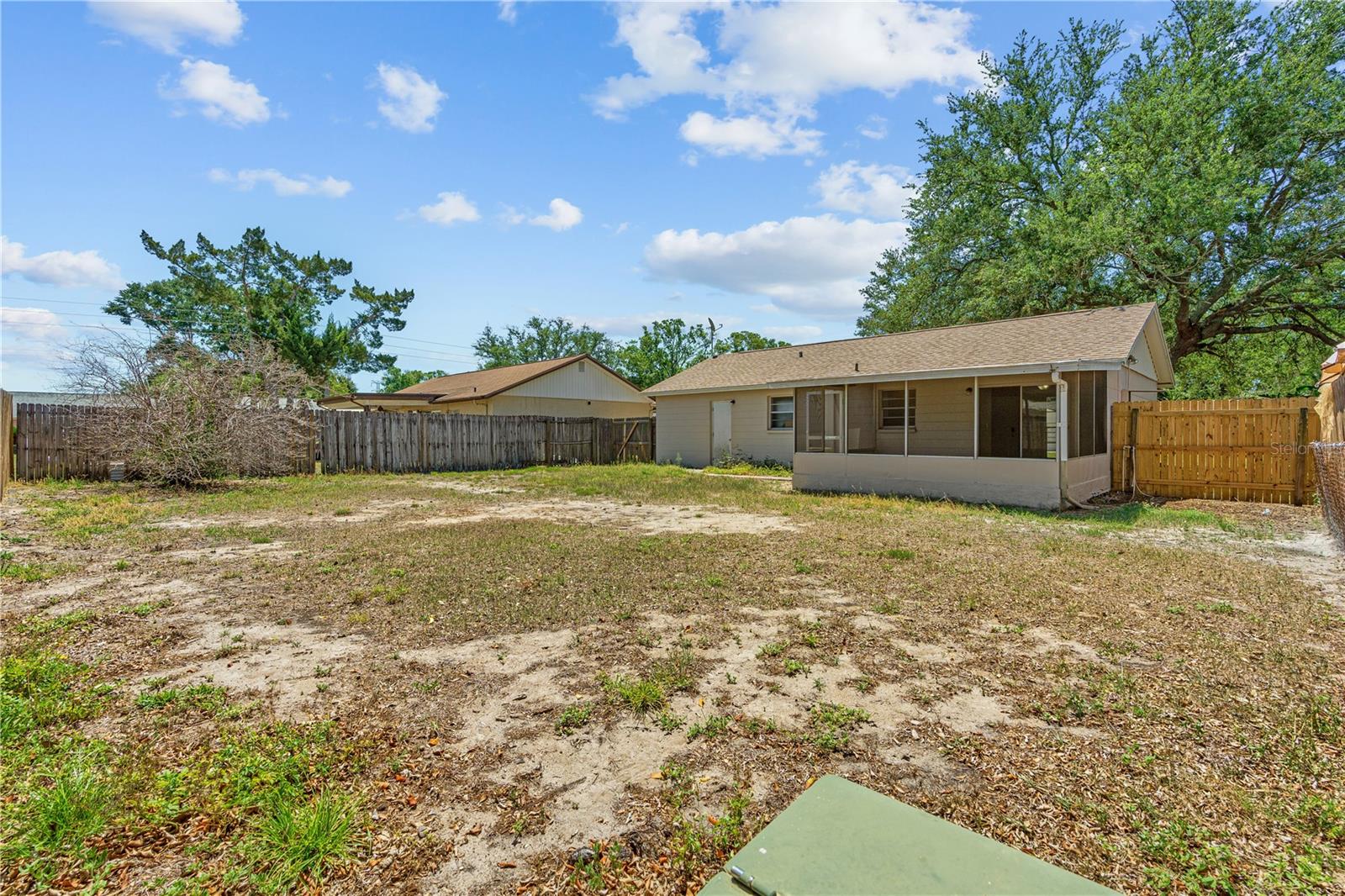 Listing photo id 25 for 7503 Culver Lane