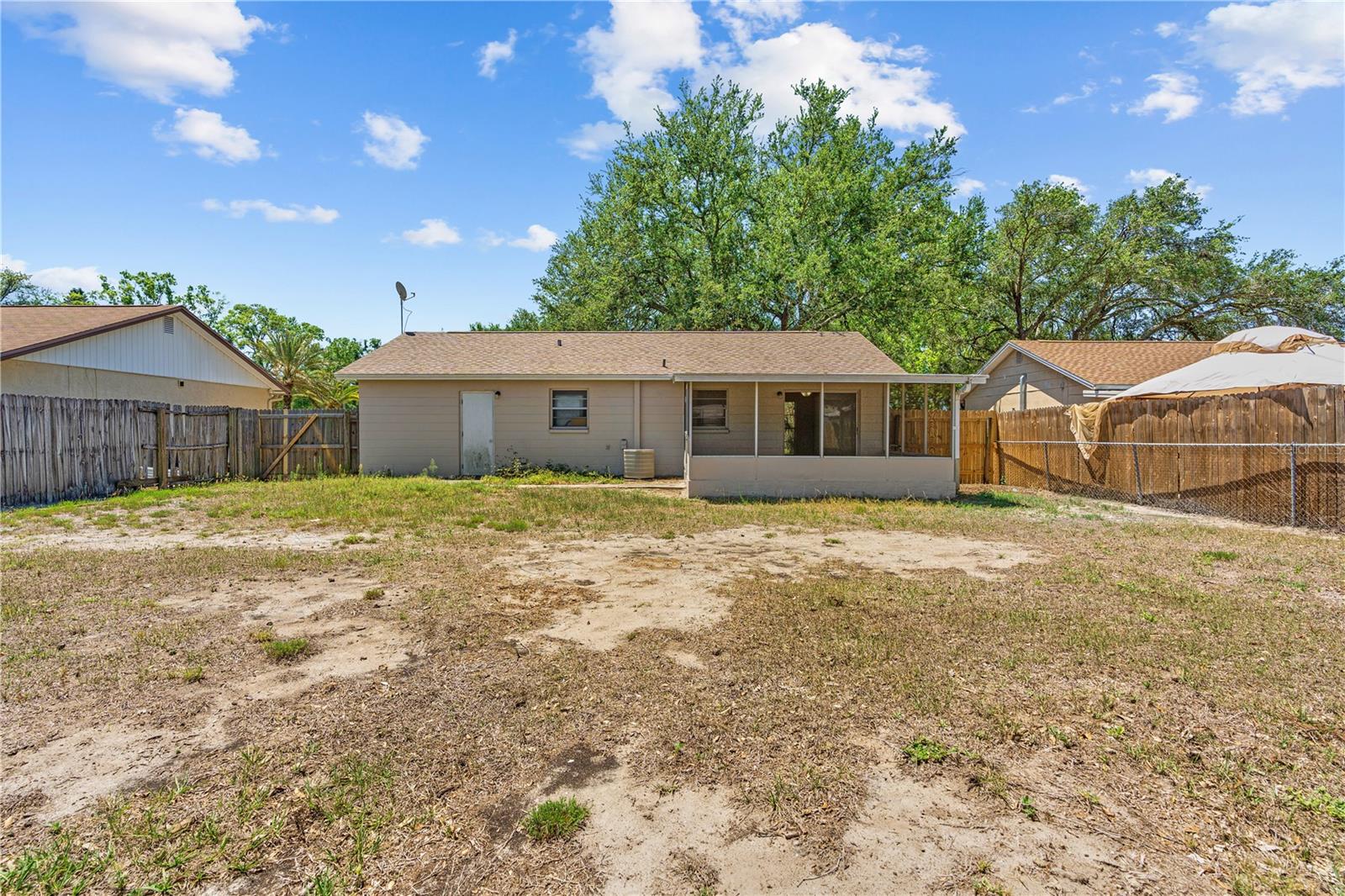 Listing photo id 26 for 7503 Culver Lane
