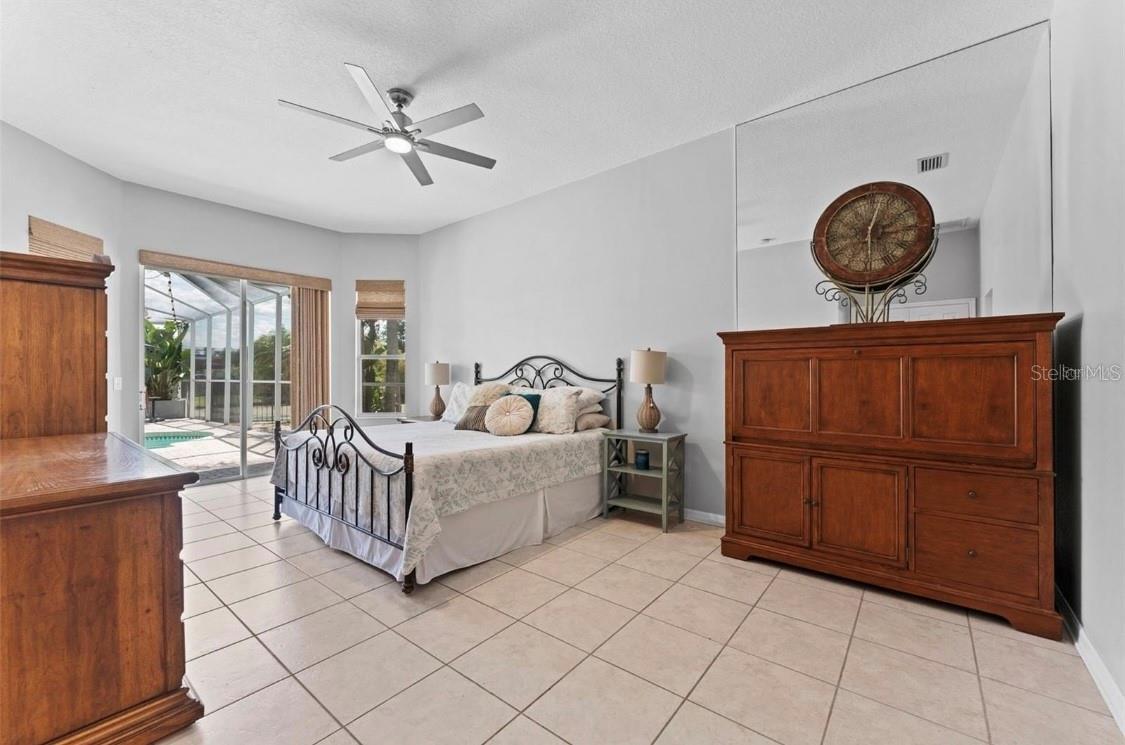 Image 13 of 43 For 12910 Vicksburg Drive