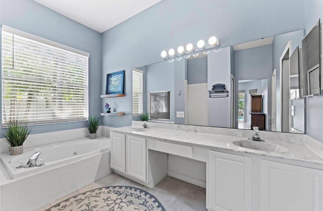 Image 16 of 43 For 12910 Vicksburg Drive