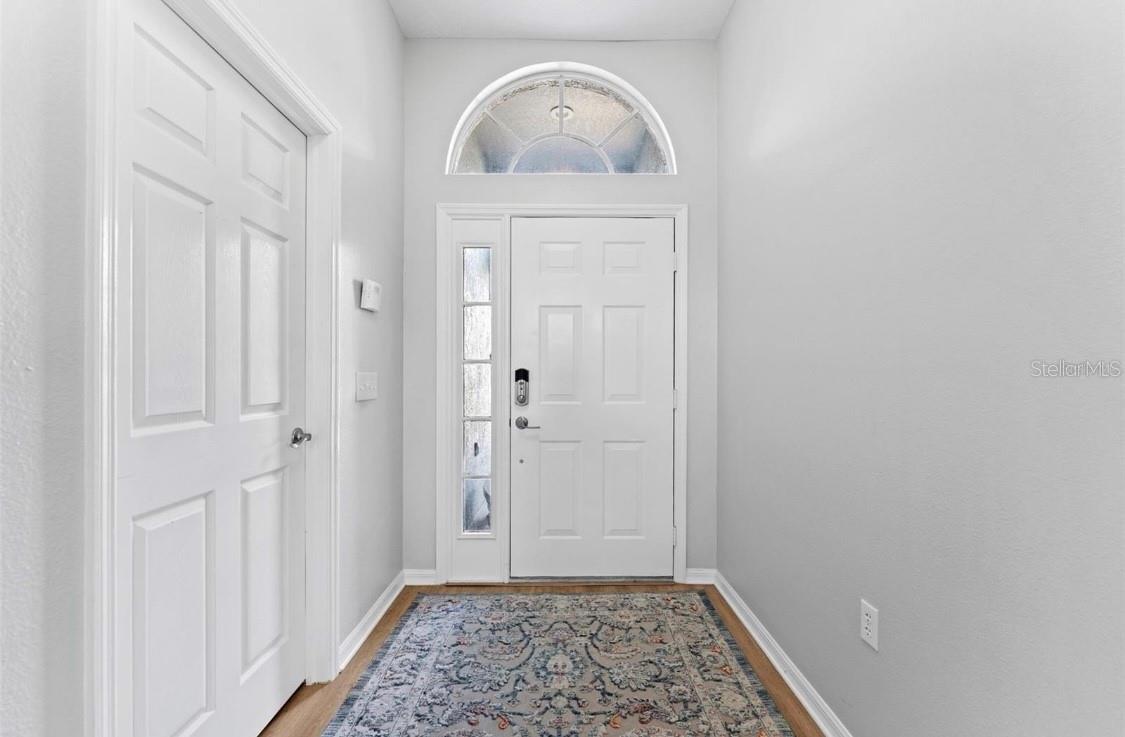 Image 4 of 43 For 12910 Vicksburg Drive