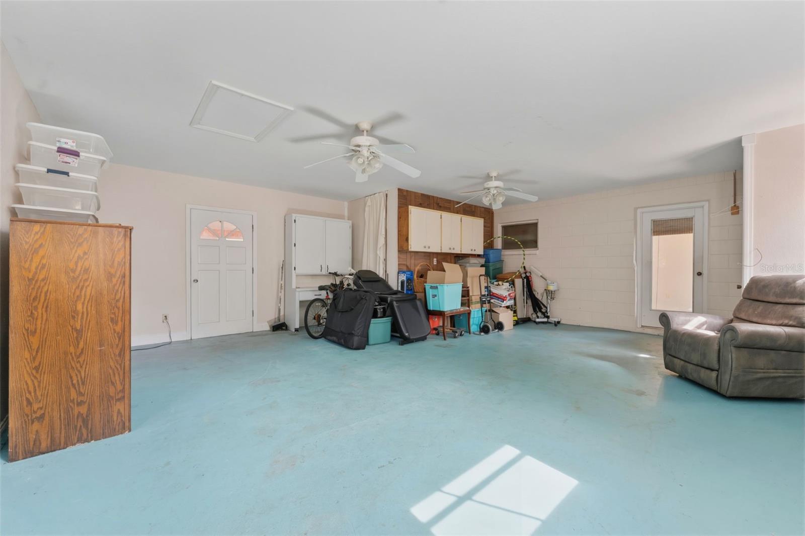 Image 17 of 22 For 8068 30th Avenue N