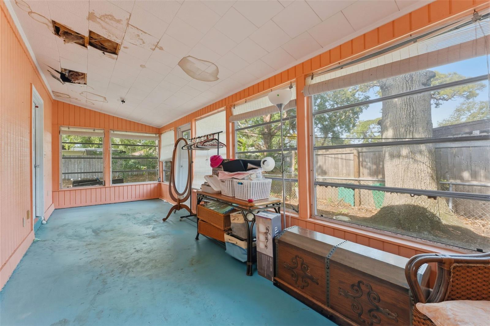 Image 18 of 22 For 8068 30th Avenue N