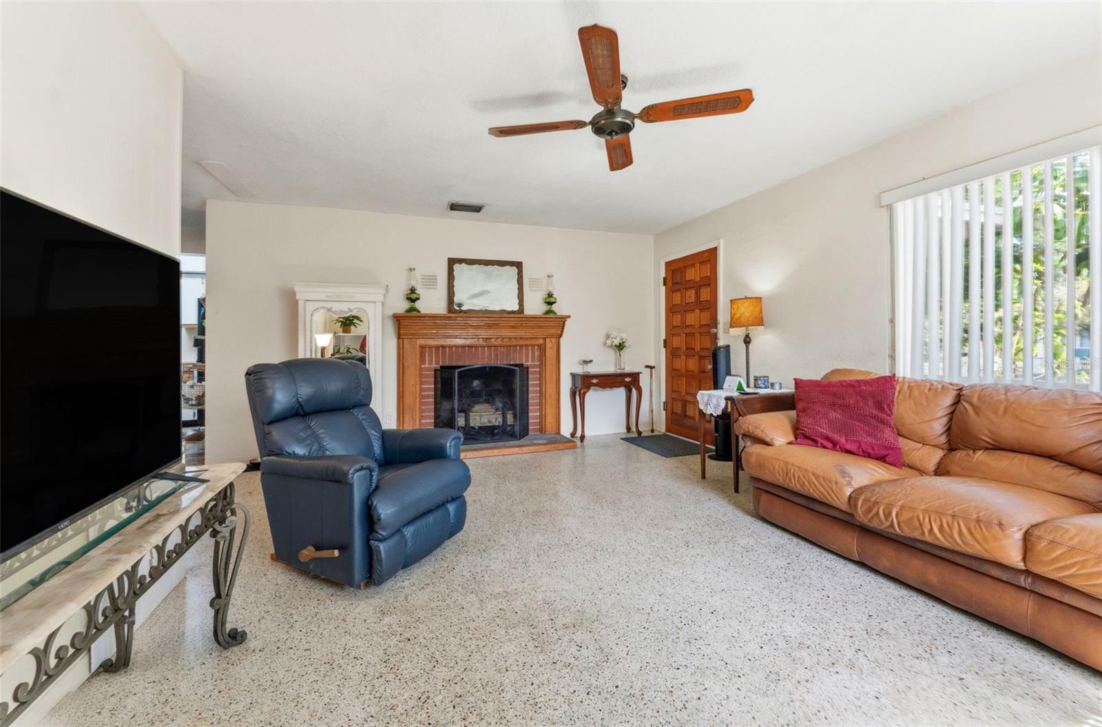 Image 6 of 22 For 8068 30th Avenue N