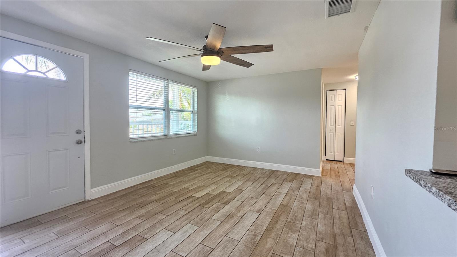 Image 3 of 24 For 6412 Pawling Avenue