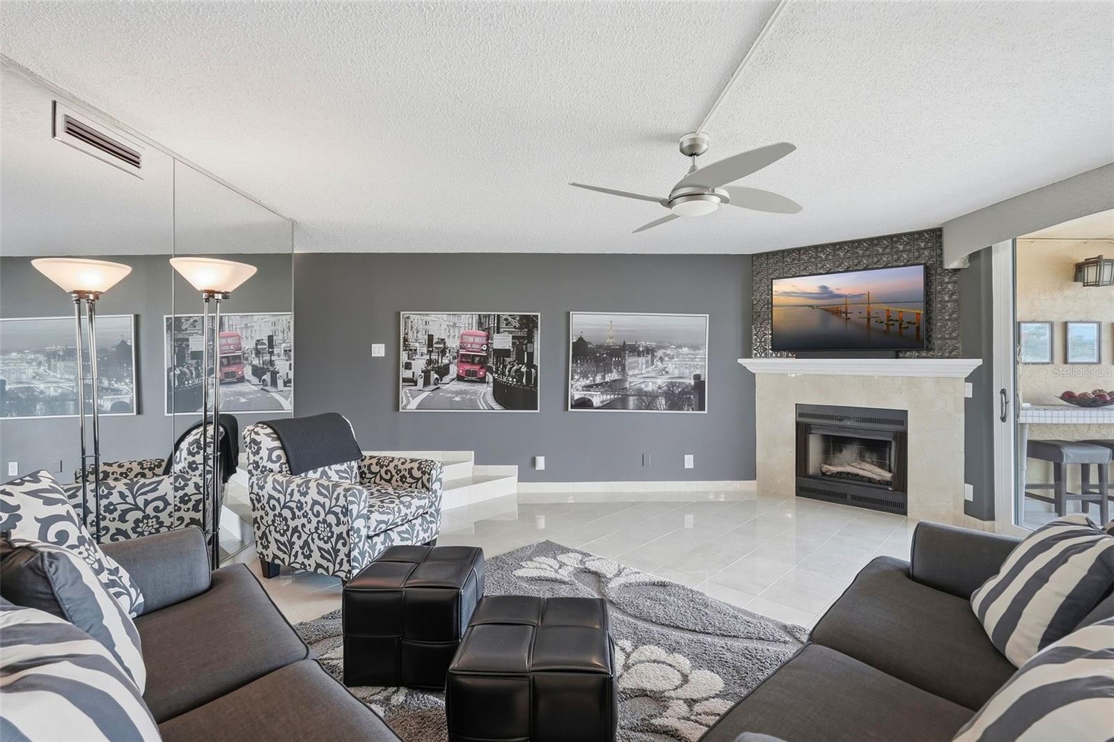 Listing photo id 15 for 1060 Pinellas Bayway S 204