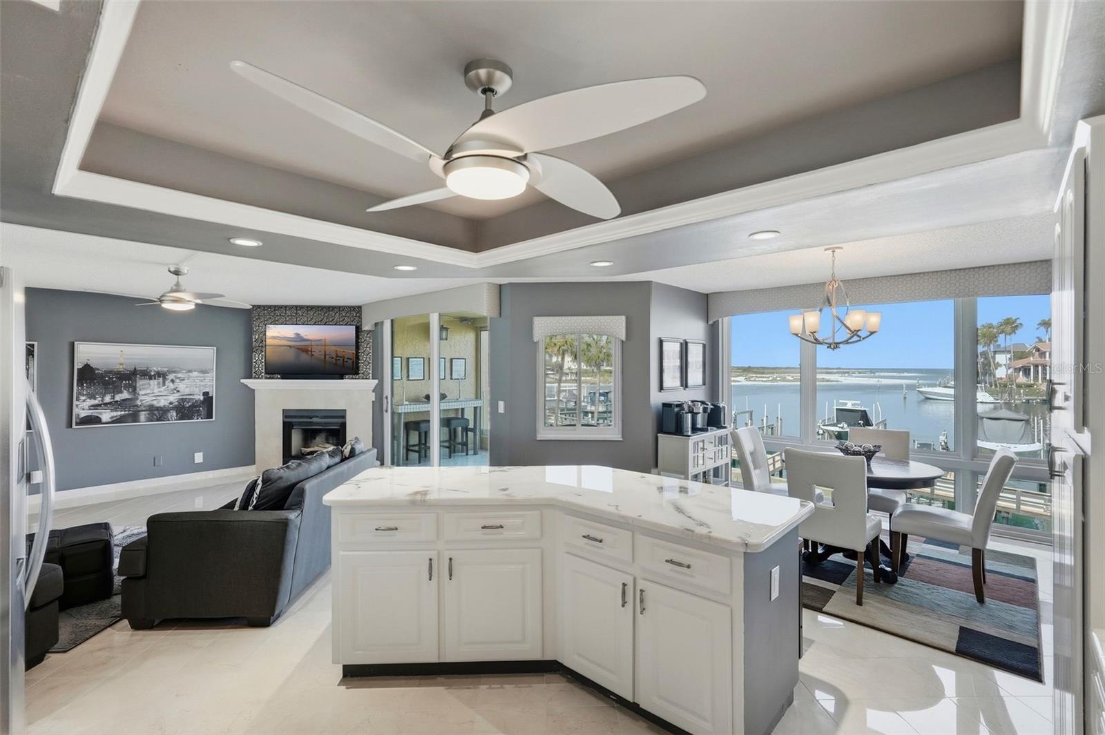 Listing photo id 17 for 1060 Pinellas Bayway S 204