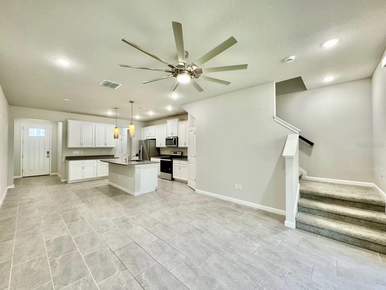 Image 12 of 35 For 8509 Primrose Willow Place