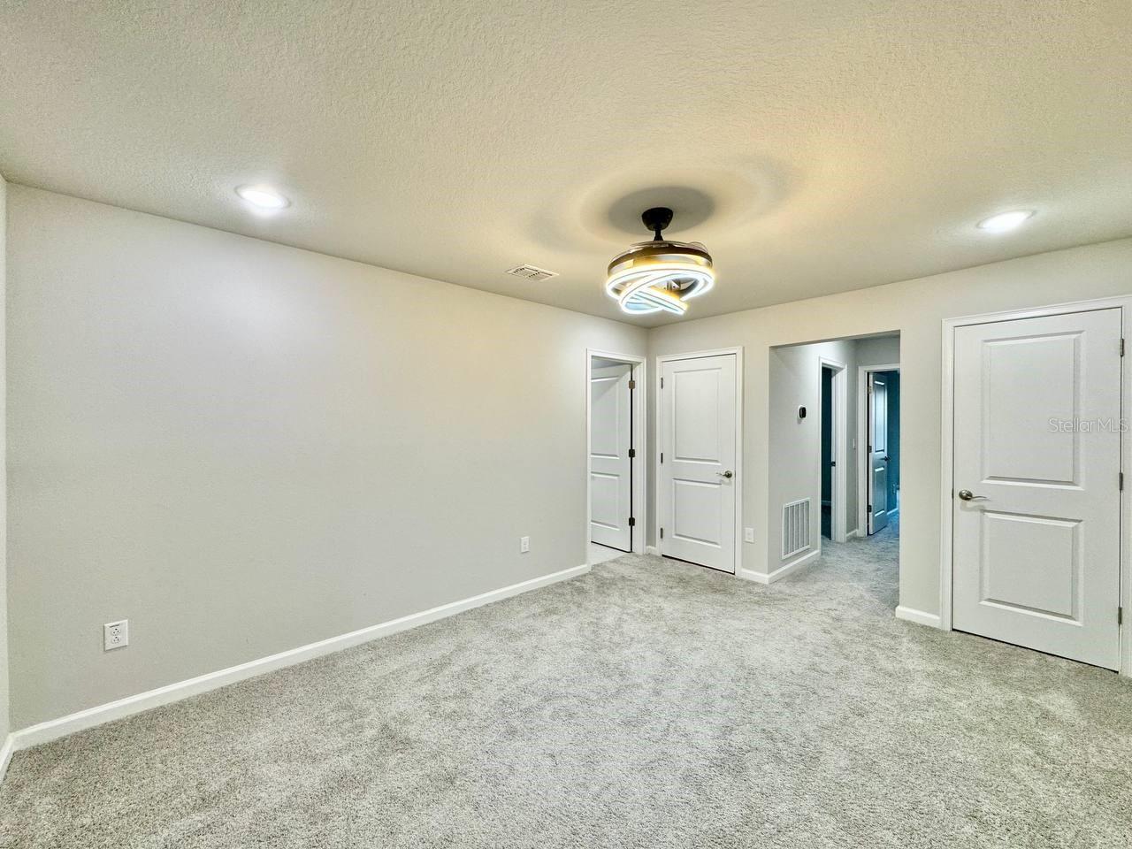 Image 15 of 35 For 8509 Primrose Willow Place
