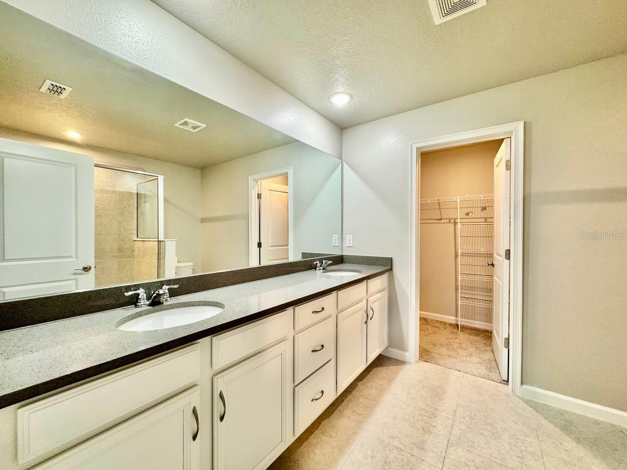 Image 21 of 35 For 8509 Primrose Willow Place