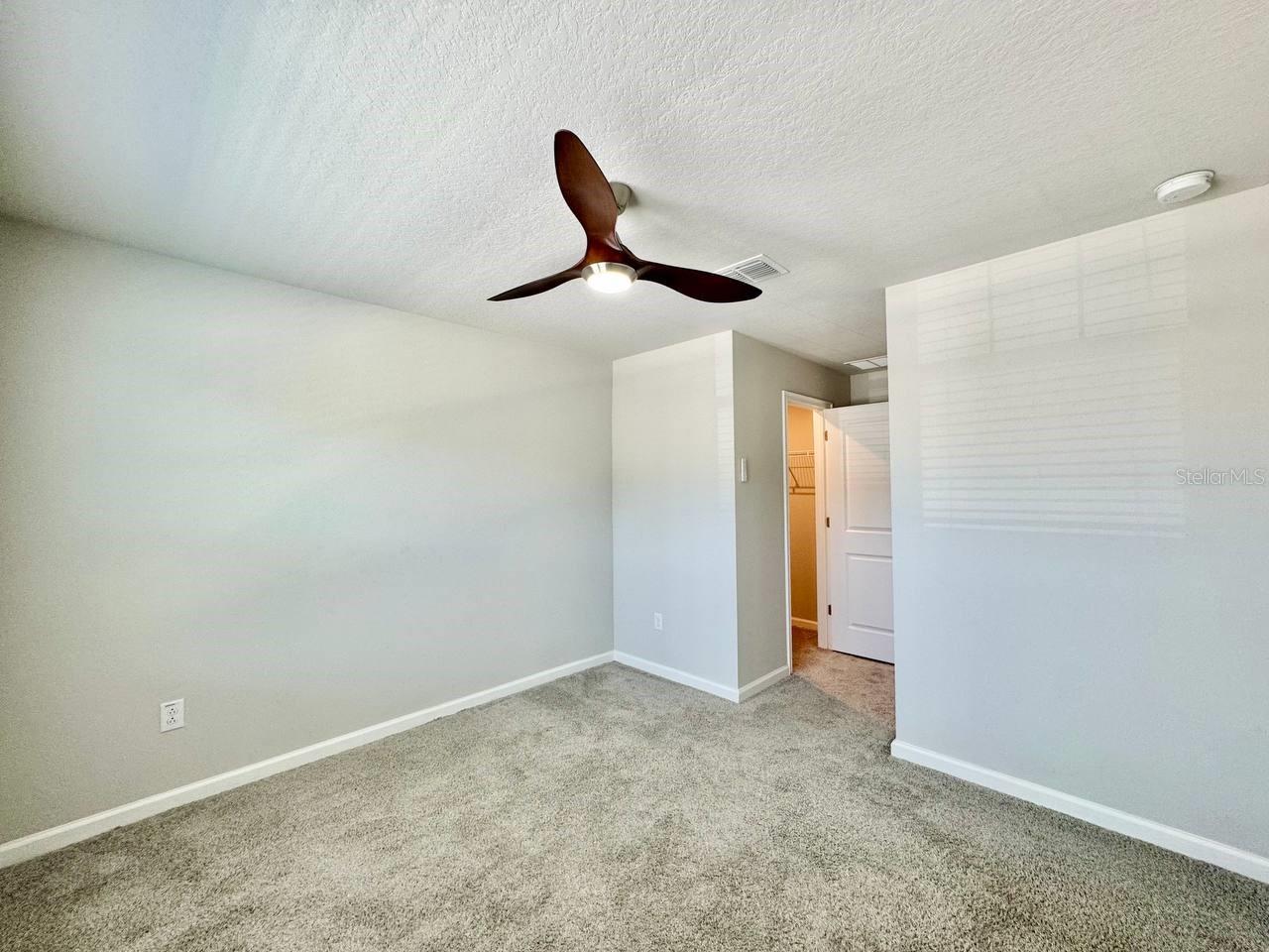 Image 31 of 35 For 8509 Primrose Willow Place