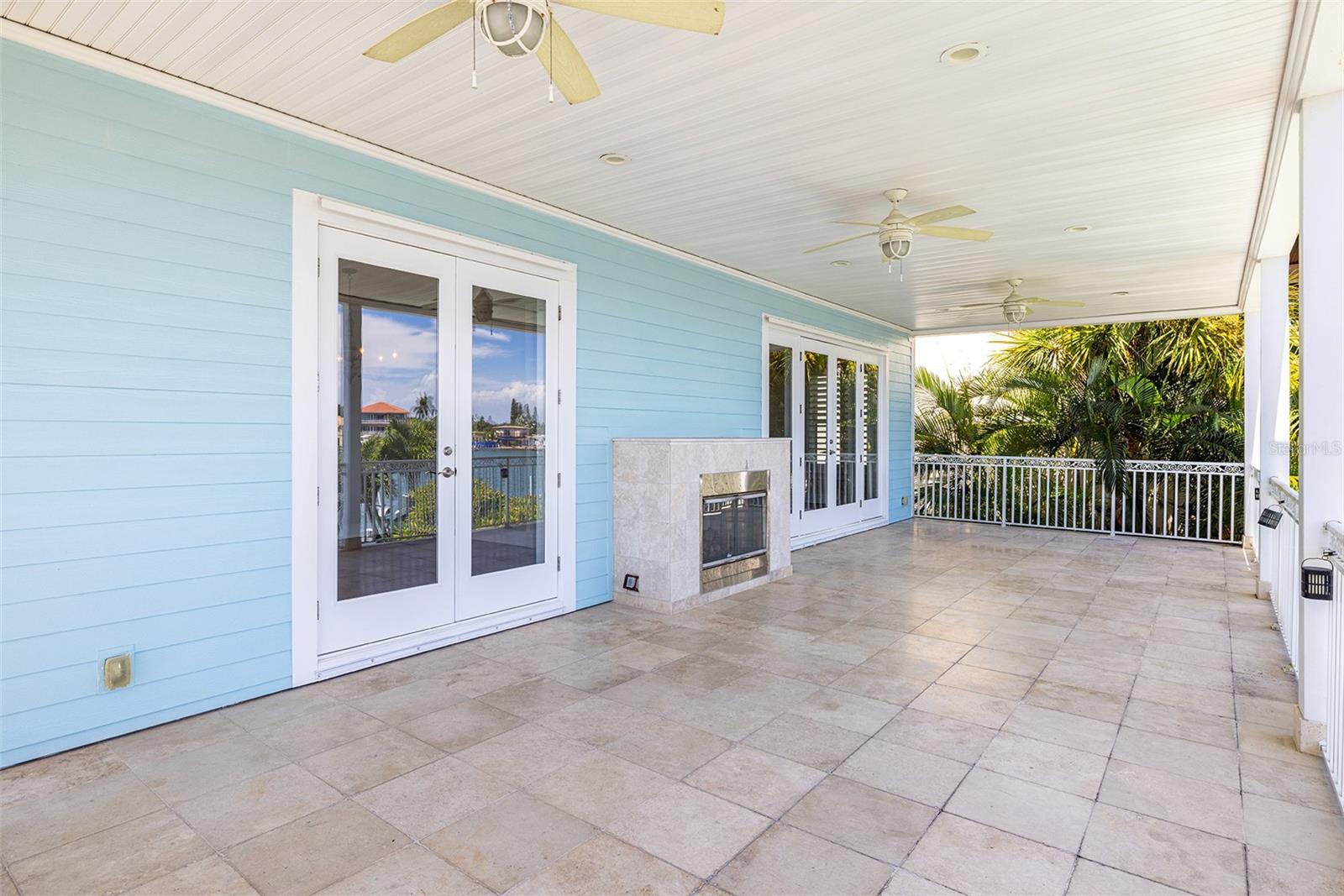 Image 18 of 69 For 821 Bay Point Drive