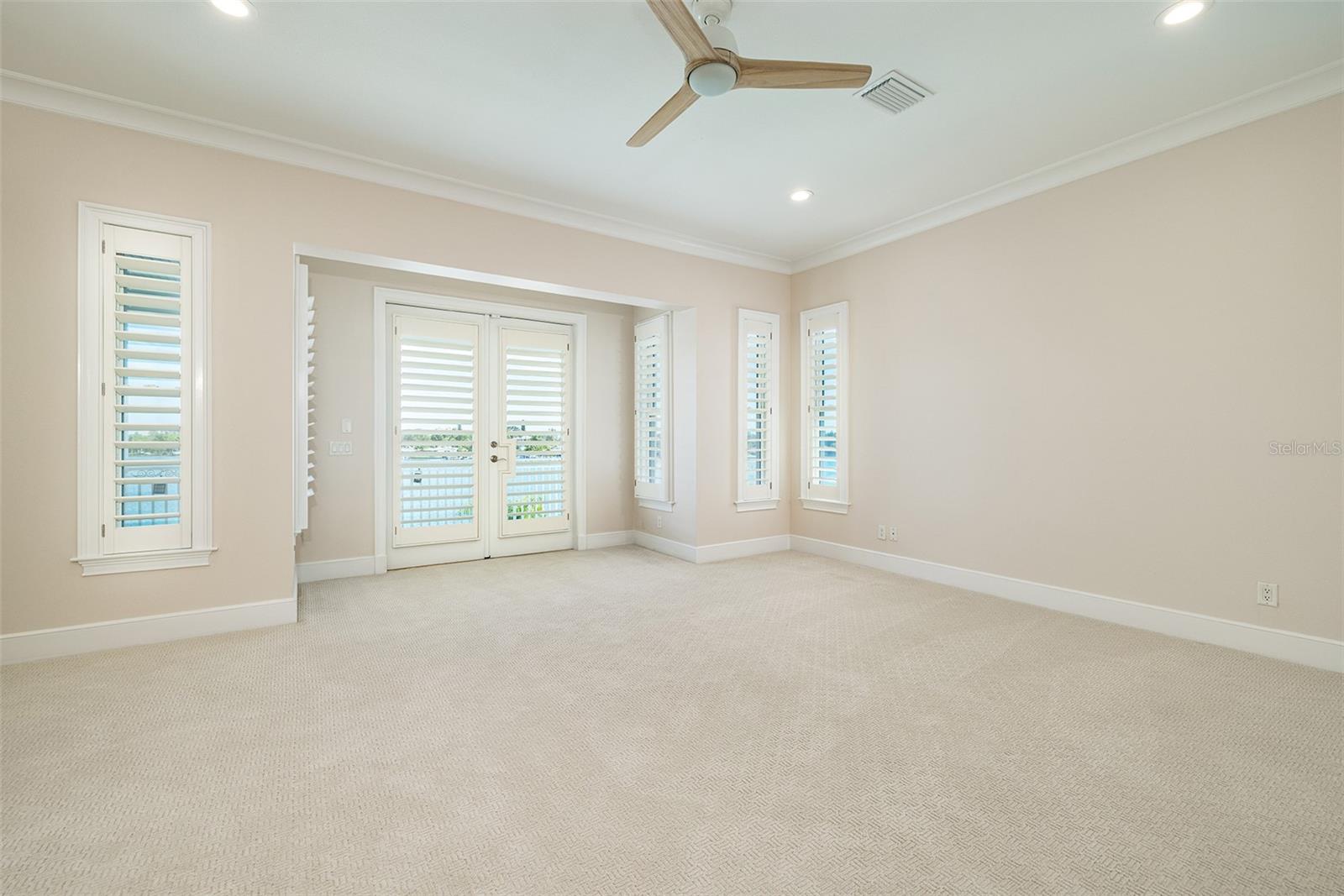 Image 30 of 69 For 821 Bay Point Drive