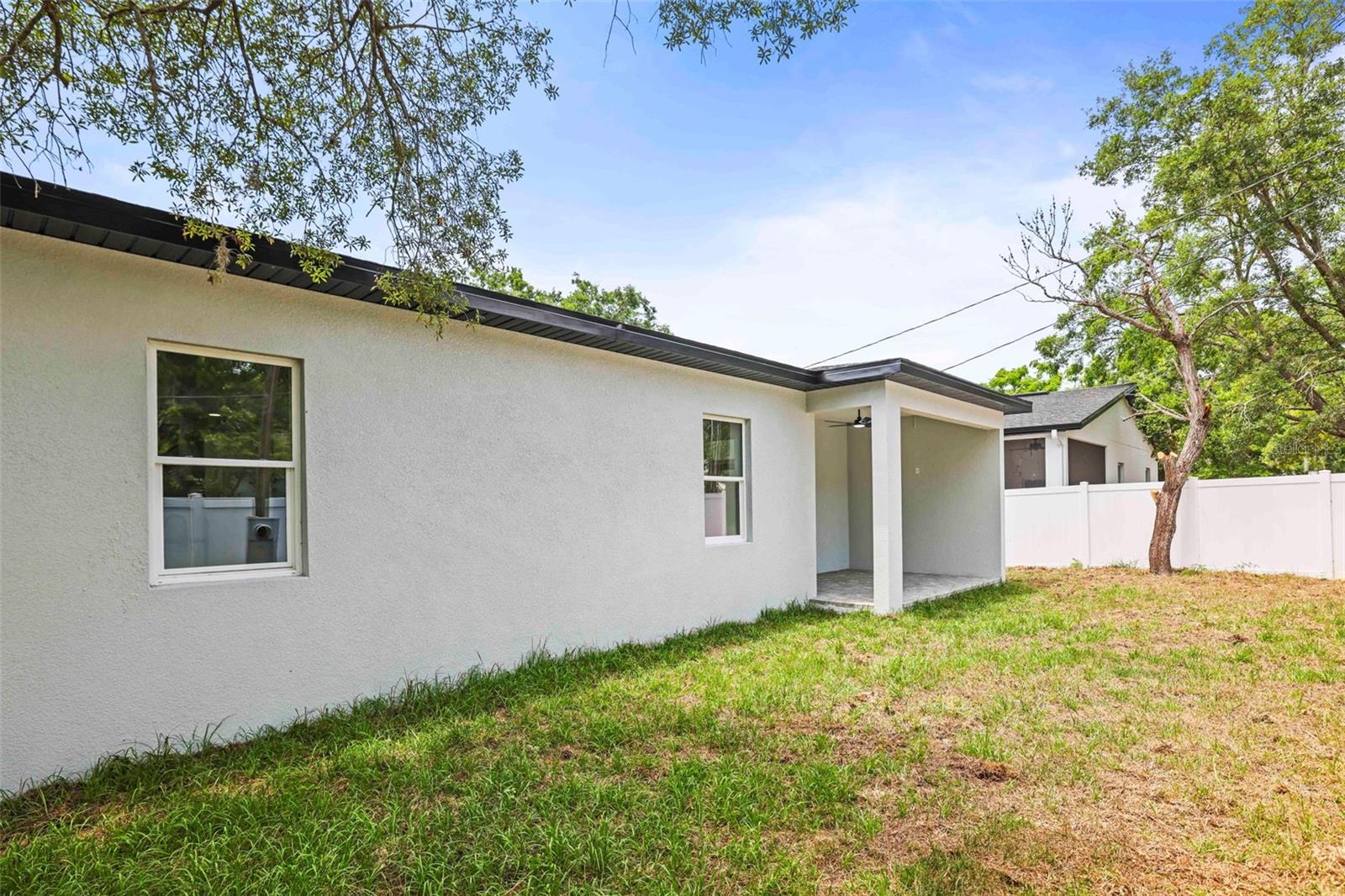 Image 49 of 62 For 330 Archimedes Street
