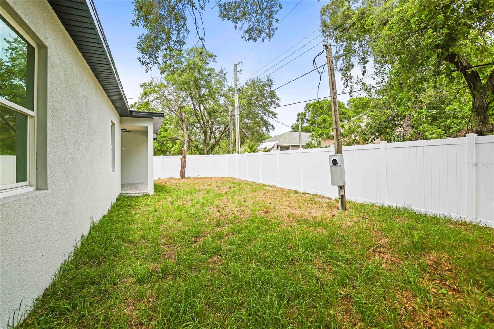 Image 50 of 62 For 330 Archimedes Street