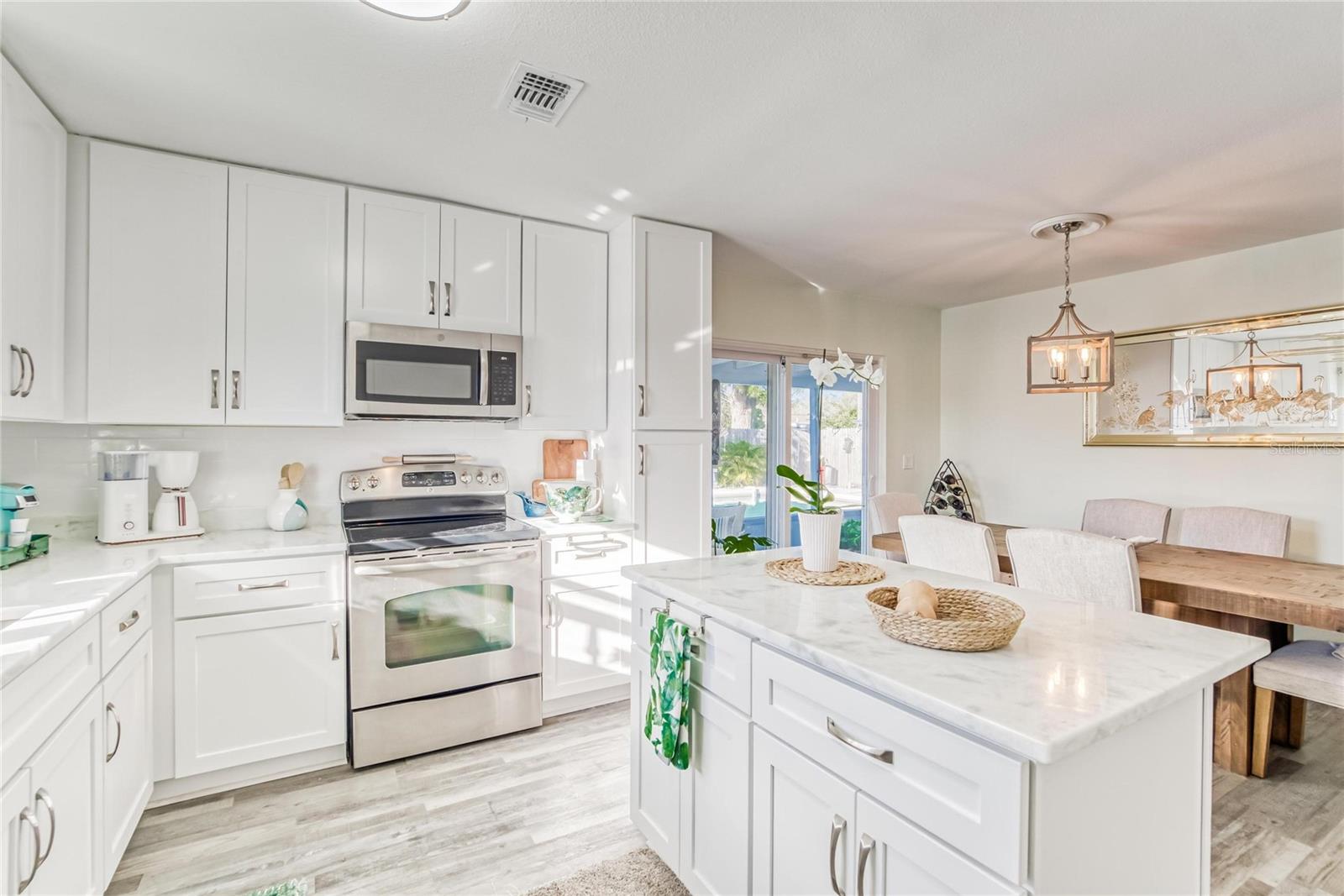 Image 18 of 75 For 6004 Golf And Sea Boulevard