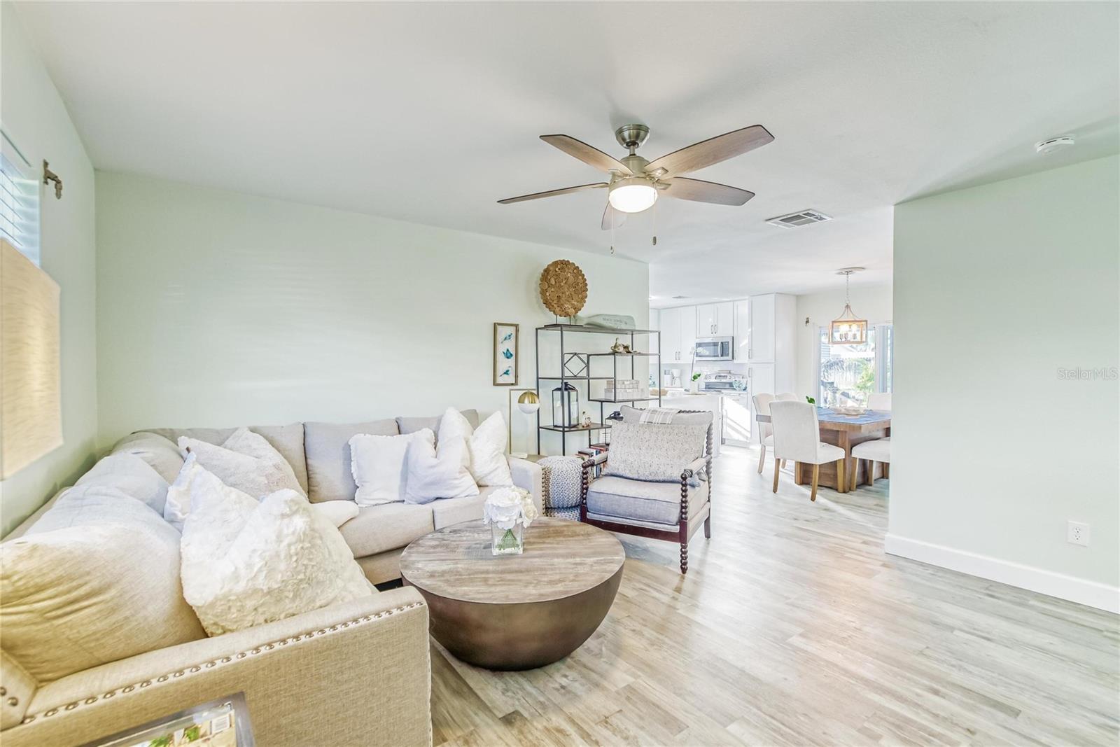Image 6 of 75 For 6004 Golf And Sea Boulevard
