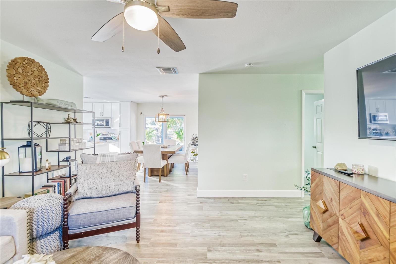 Image 7 of 75 For 6004 Golf And Sea Boulevard