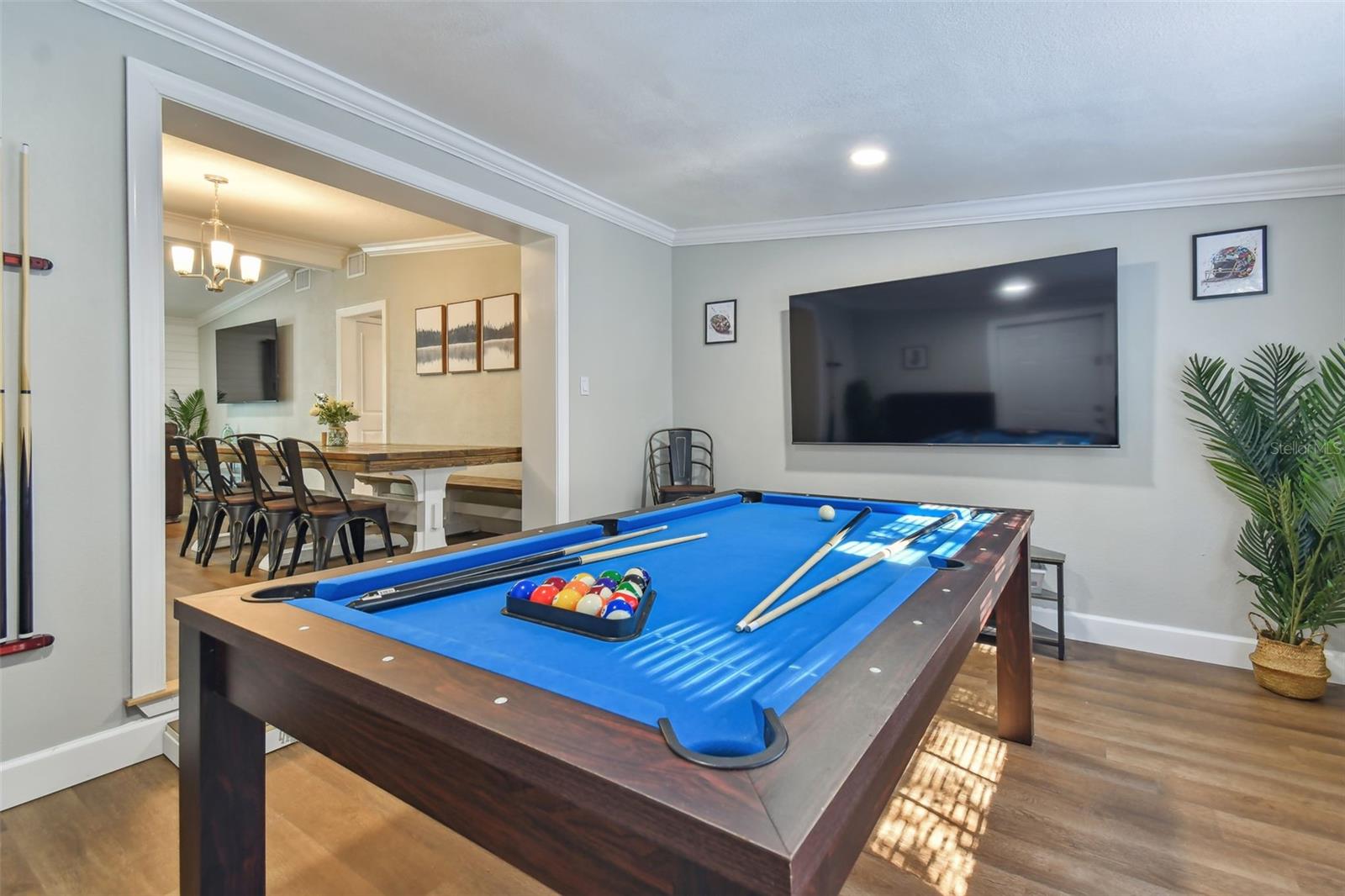 Listing photo id 37 for 414 Joyce Avenue